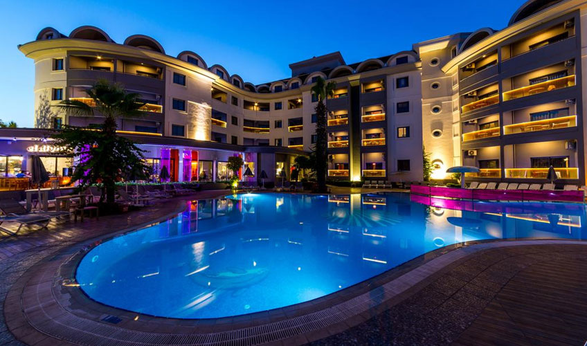 Cosmopolitan Resort Hotel 