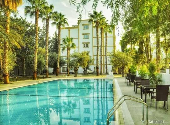 Park Palace Otel Kıbrıs