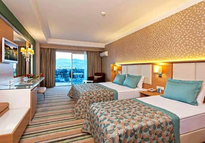 Royal Garden Select Hotel