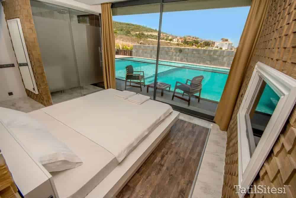 Encoreist Hotel And Lounge