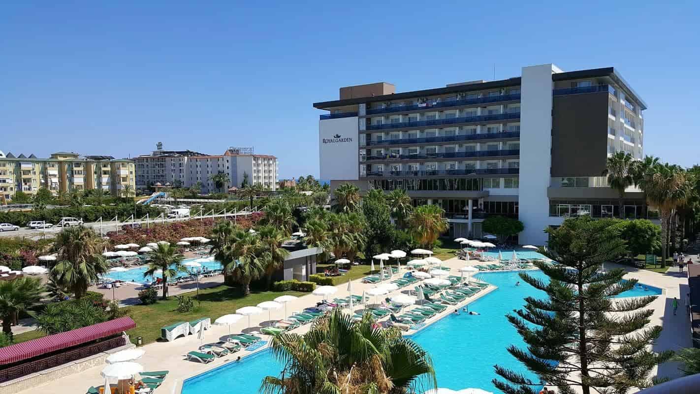 Royal Garden Select Hotel