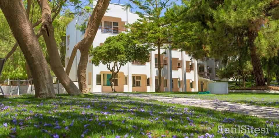 Carpe Mare Beach Resort