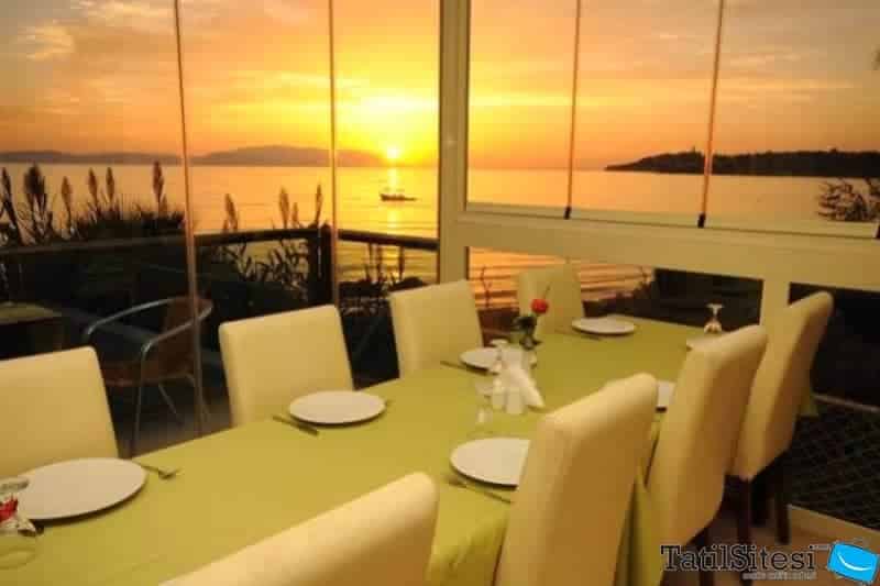 Coast Light Hotel (Passive)