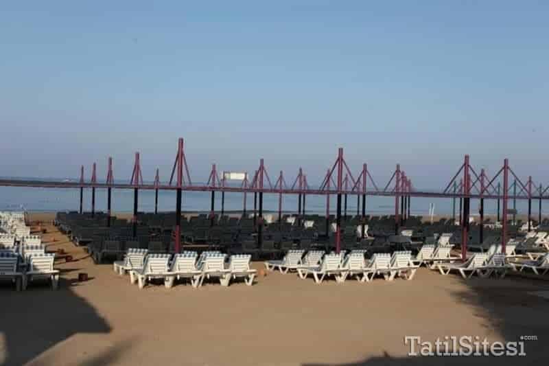 Serenis Hotel