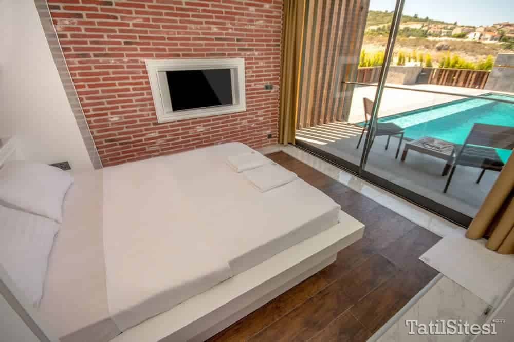 Encoreist Hotel And Lounge