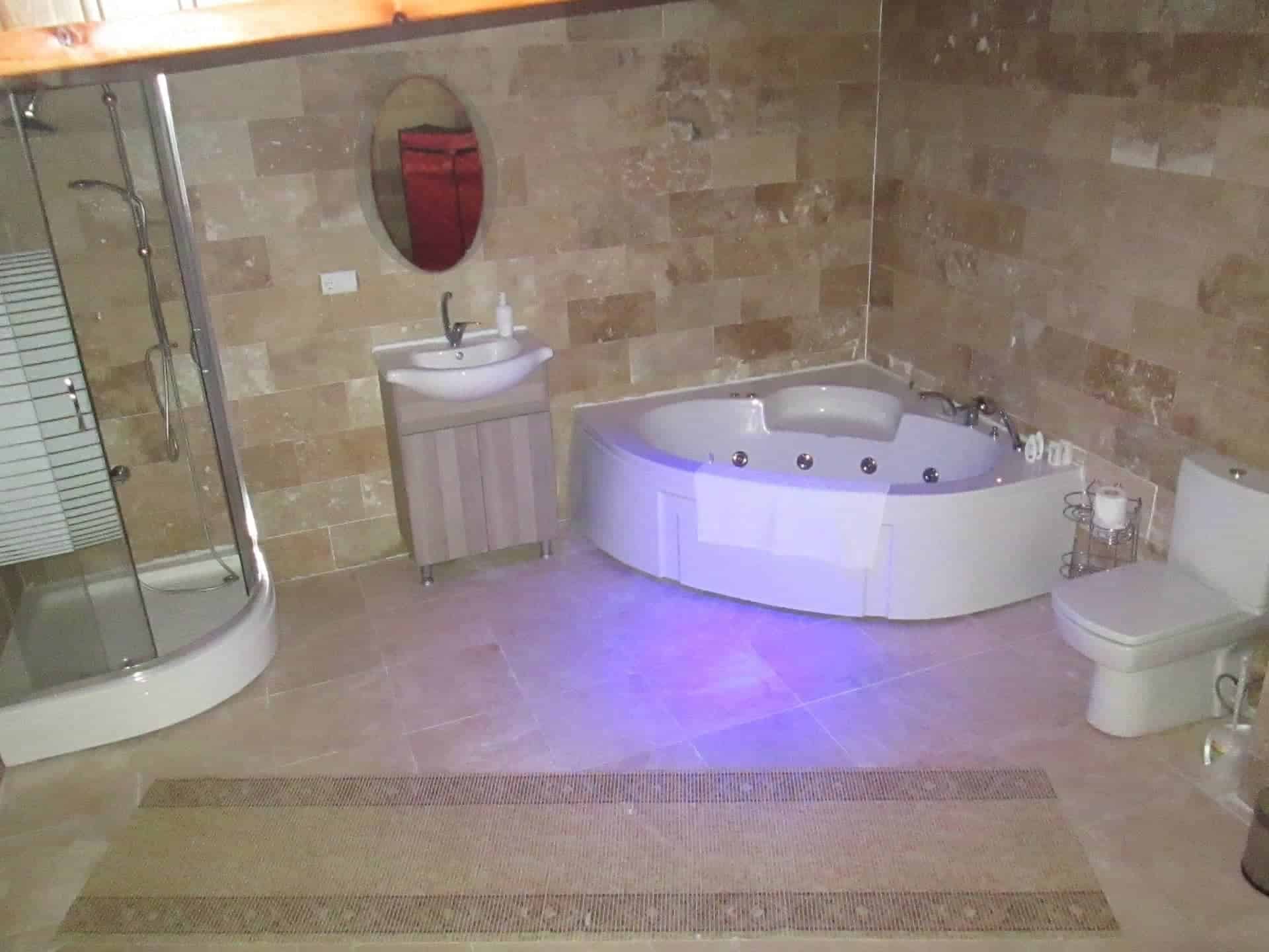 Alexander Cave House