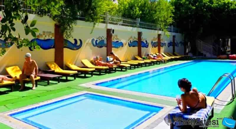 Nar Hotel 