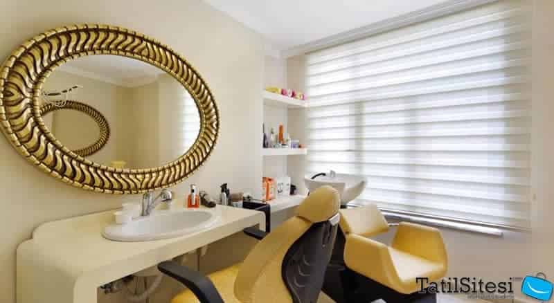 Larissa Beach Club Side 