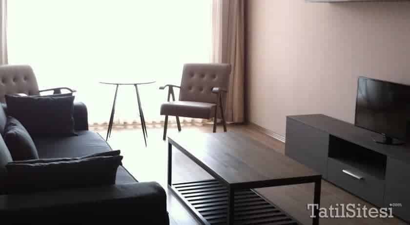 Delmar Suites Residence