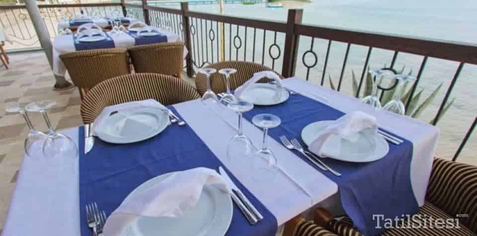 Carpe Mare Beach Resort