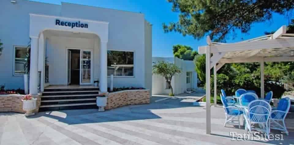 Carpe Mare Beach Resort