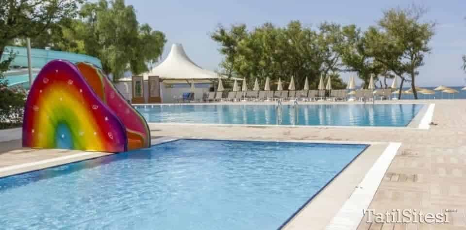 Carpe Mare Beach Resort