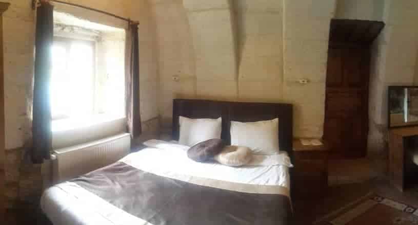 Amor Cave House