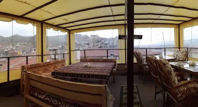 Amor Cave House