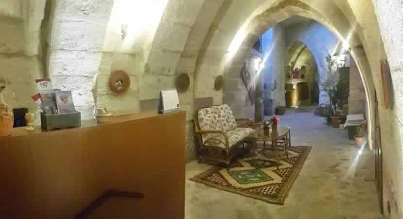 Amor Cave House
