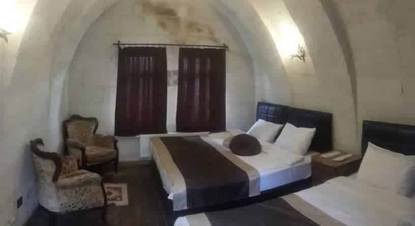 Amor Cave House