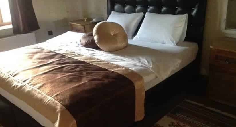 Amor Cave House