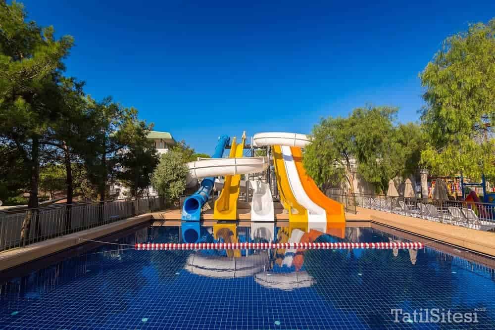 Aurum Moon Holiday Resort