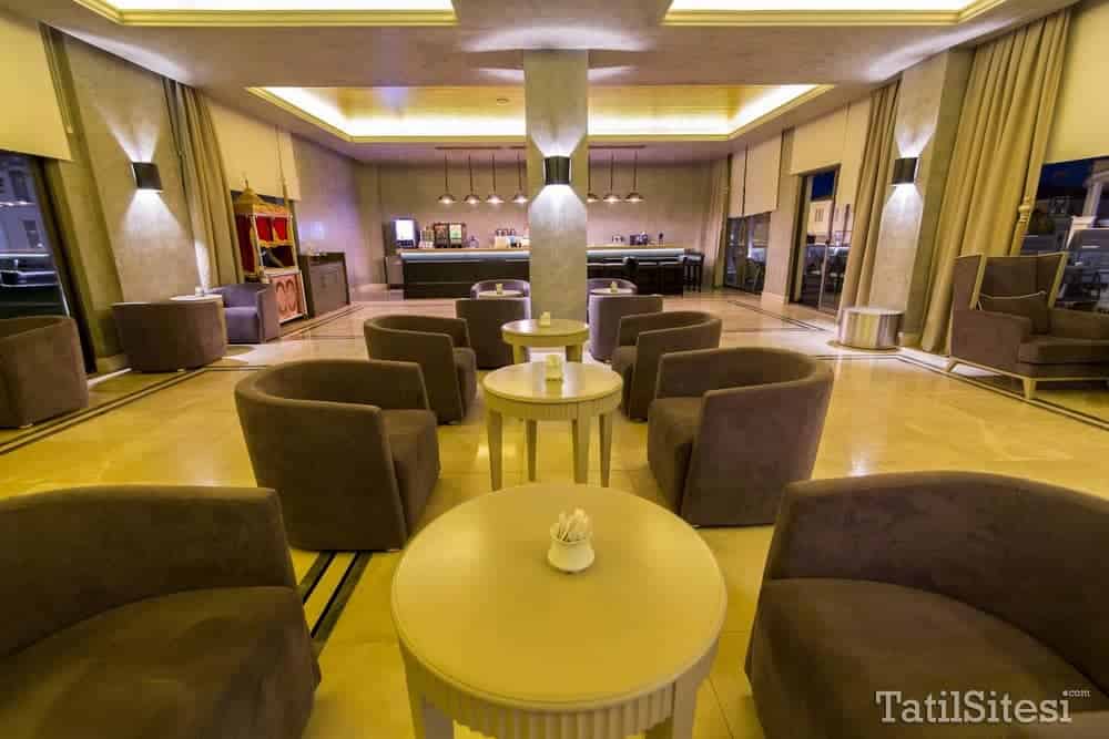 Aurum Moon Holiday Resort