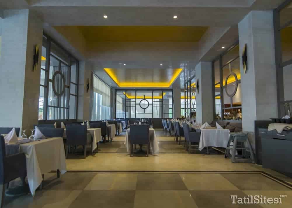 Aurum Moon Holiday Resort