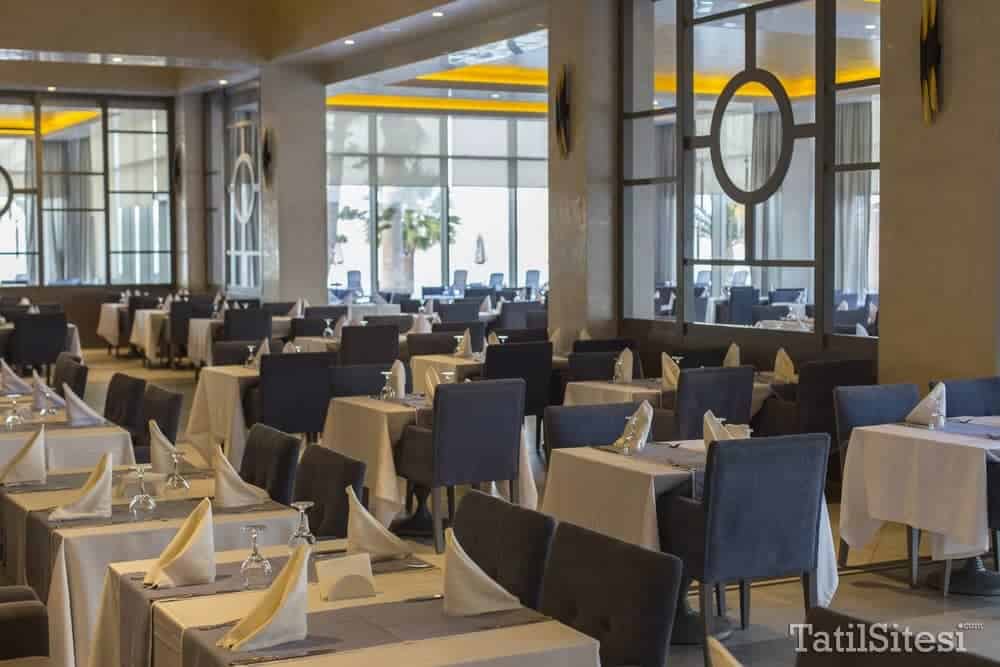 Aurum Moon Holiday Resort