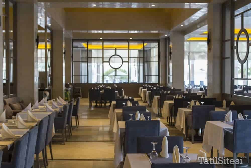 Aurum Moon Holiday Resort