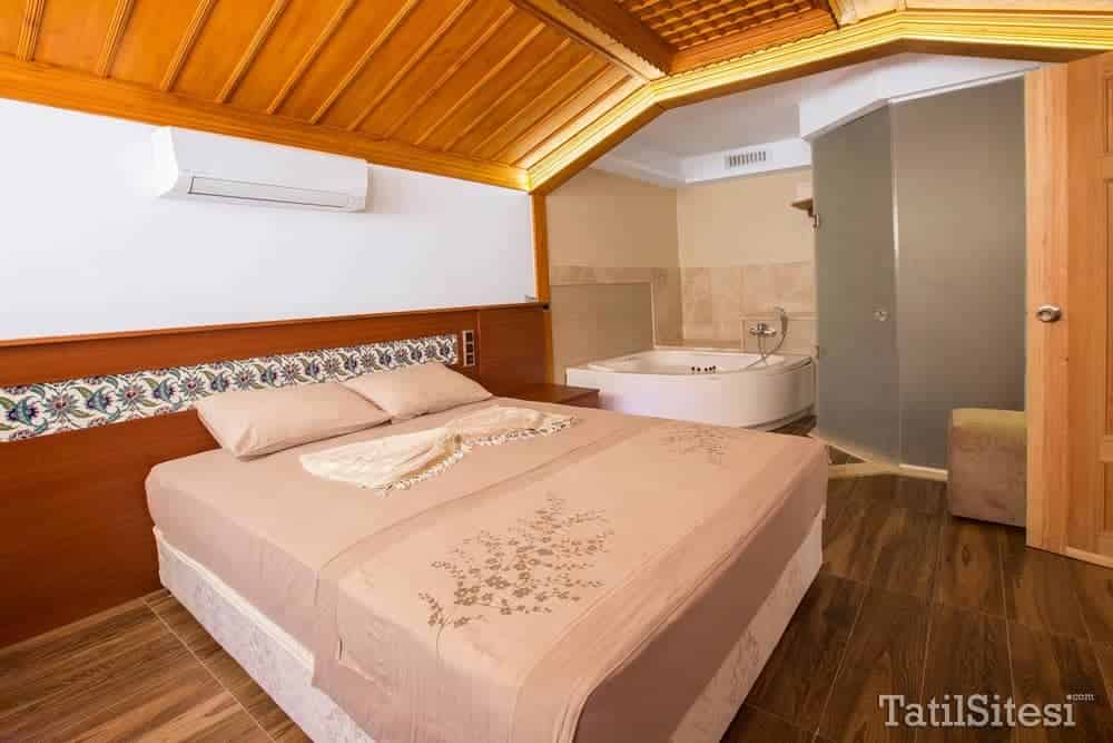 Otel Azmakhan Deluxe