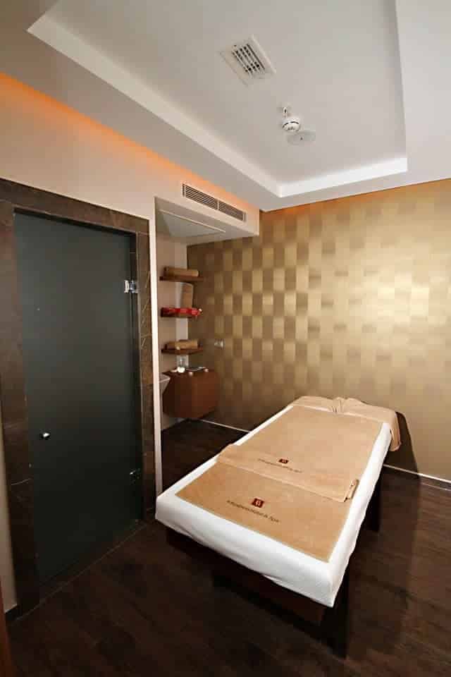 B Business Hotel Spa