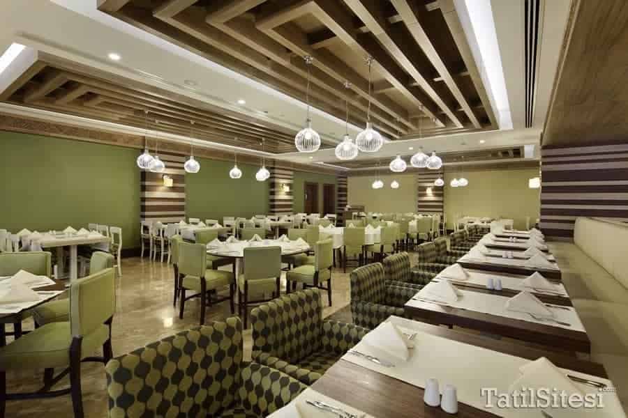 Club Grand Side