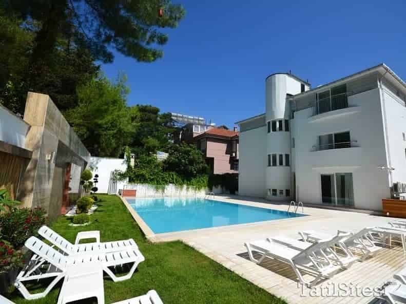 Doc`s Boutique Hotel  