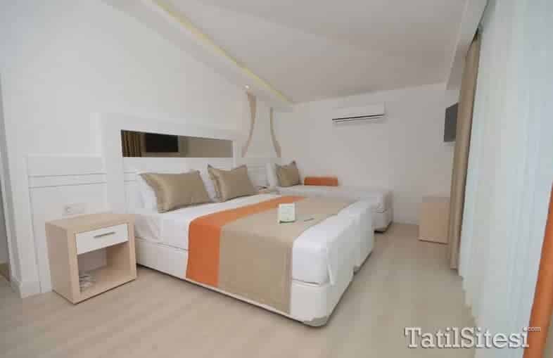 Doc`s Boutique Hotel  