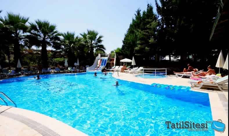 Hera Beach Hotel
