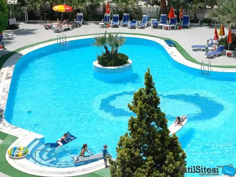 Tropicana Garden Hotel