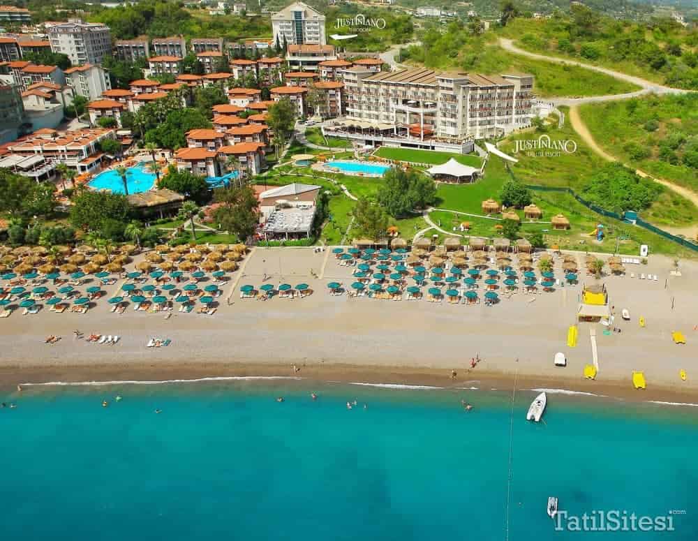 Justiniano Deluxe Resort