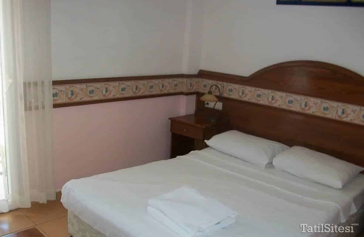 Kriss Hotel