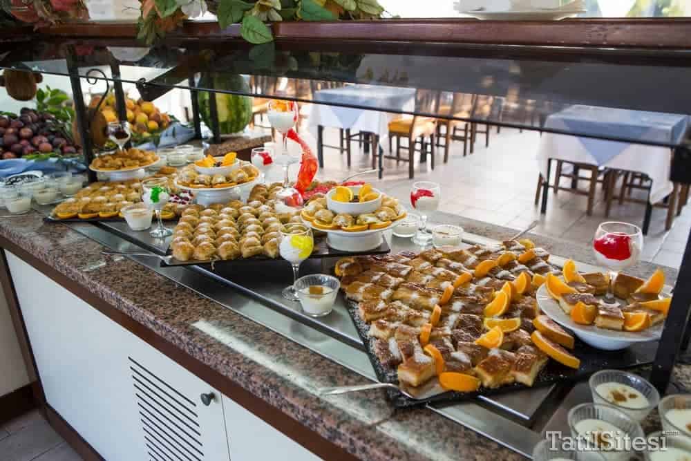 Larissa Garden Hotel