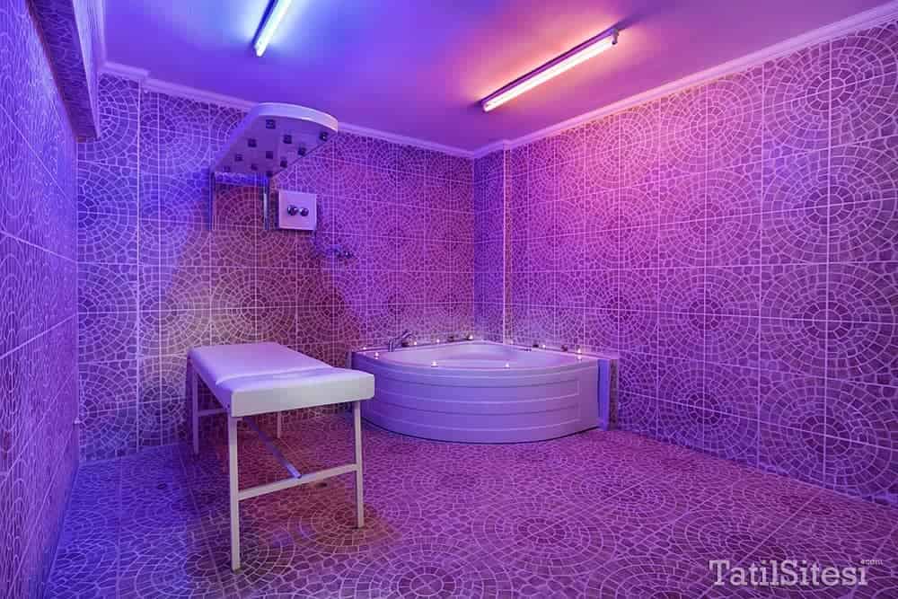 Larissa Garden Hotel