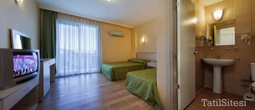 Larissa Garden Hotel