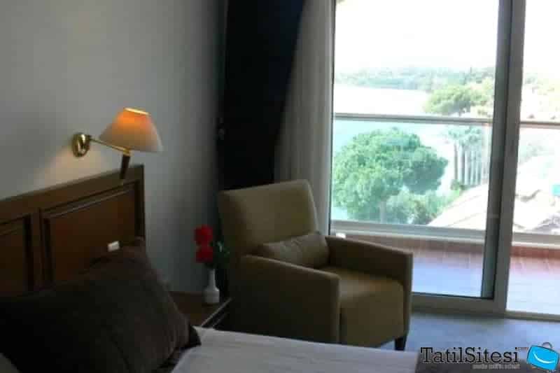 Coast Light Hotel (Passive)