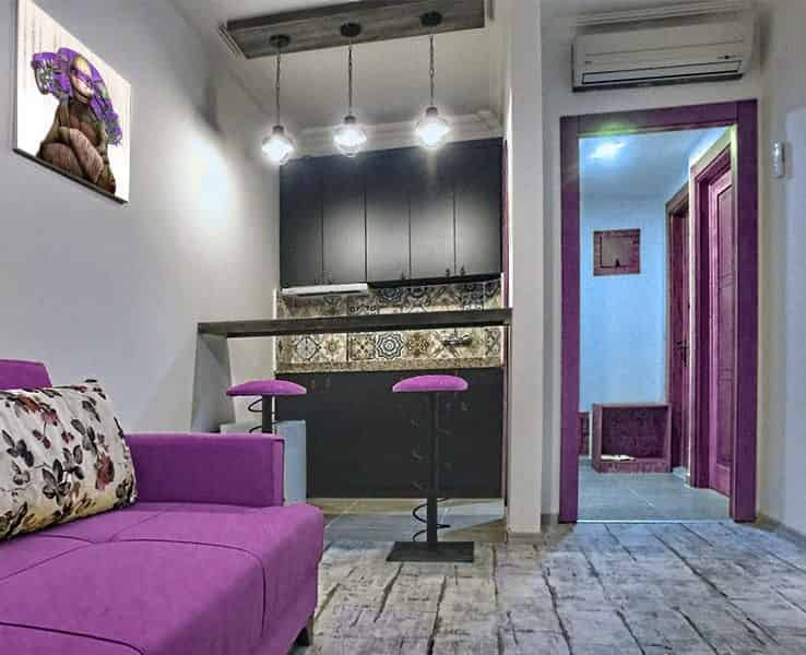 Voswos Garage Coffee Hotel  