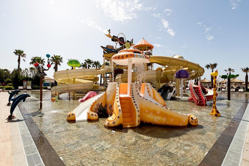 Alaçatı Marina Palace