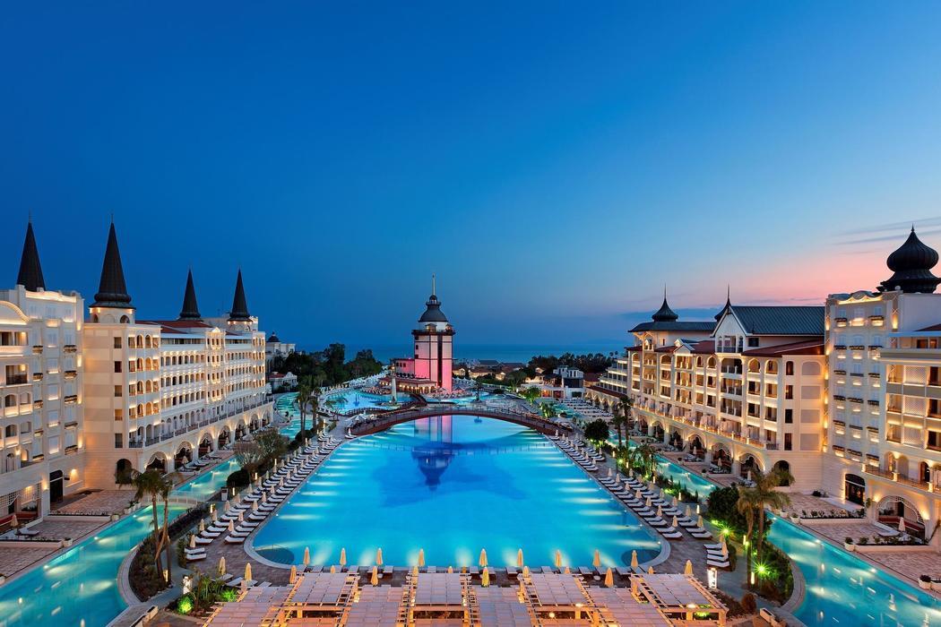 Alaçatı Marina Palace