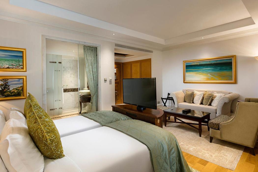 Alaçatı Marina Palace