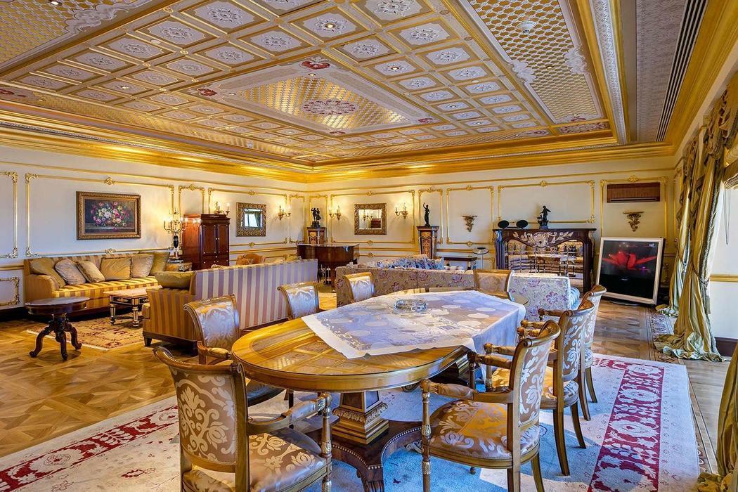 Alaçatı Marina Palace