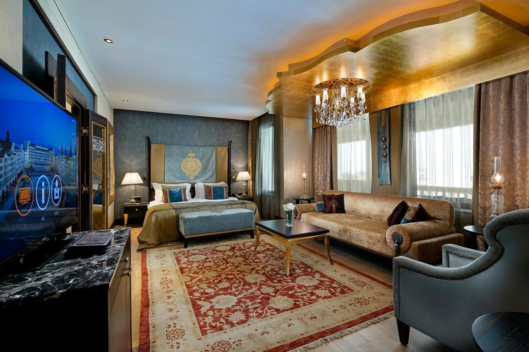 Alaçatı Marina Palace