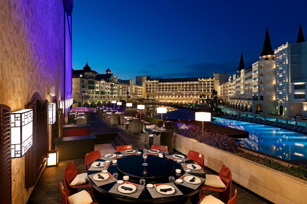 Alaçatı Marina Palace