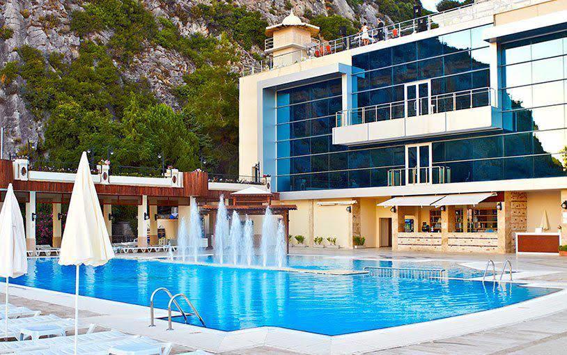 Alkoçlar Adakule Hotel