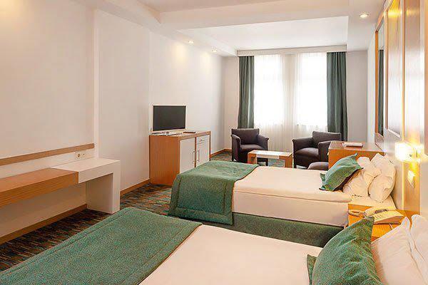 Alkoçlar Adakule Hotel