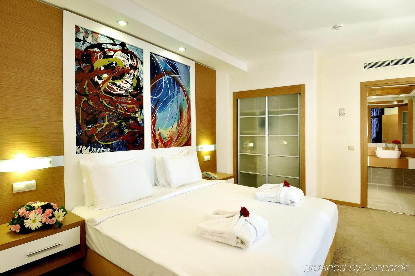 Alkoçlar Adakule Hotel