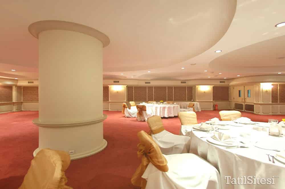 Almira Hotel